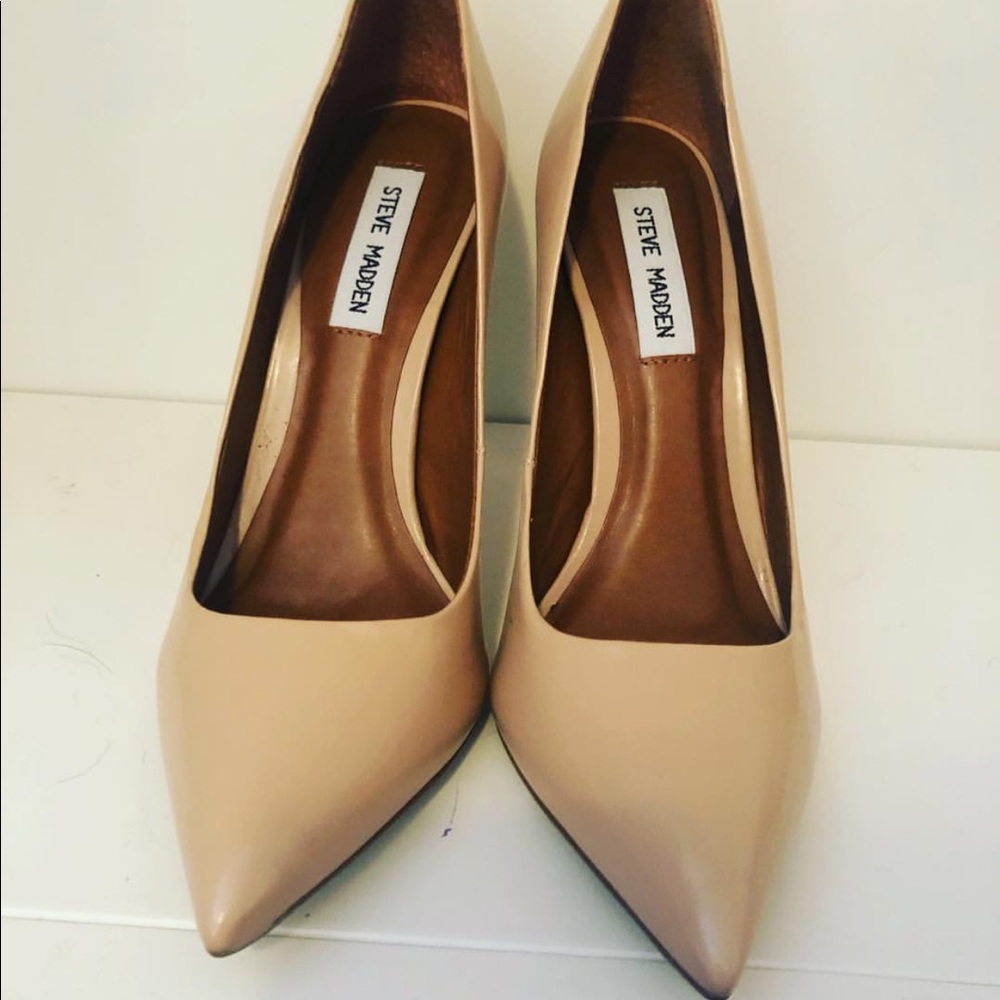 Steve Madden nude stilettos